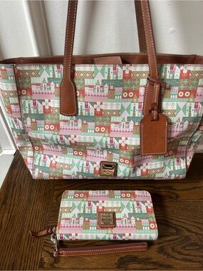 Dooney Bourke Biltmore Estate Blooms Blossom Floral Ashton Tote Bag Wallet set